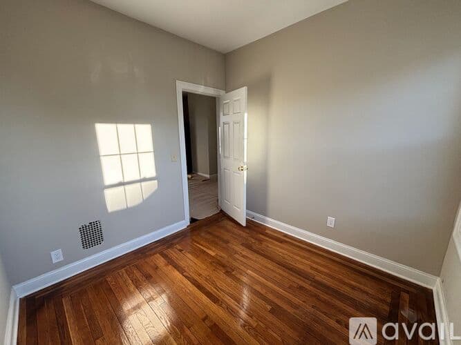 Milford Apartment: 19 Darina Pl