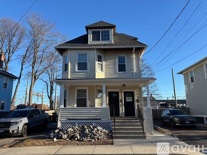 Milford Apartment: 19 Darina Pl