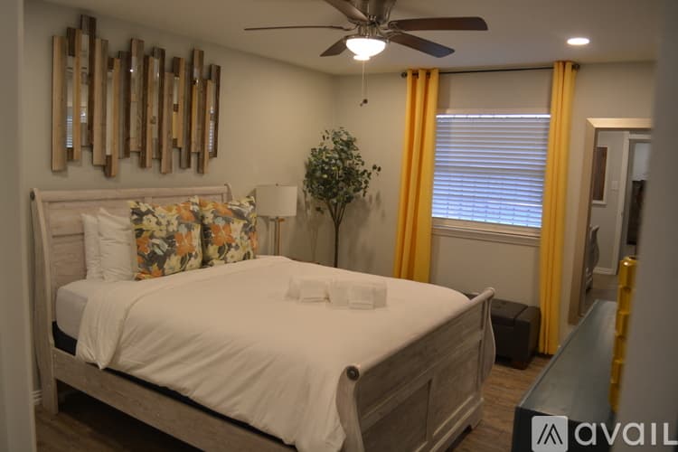 Forest Hill House: 3100 Valley Forge Trail