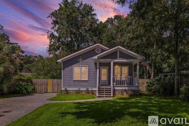 Savannah House: 3111 Casino Ave
