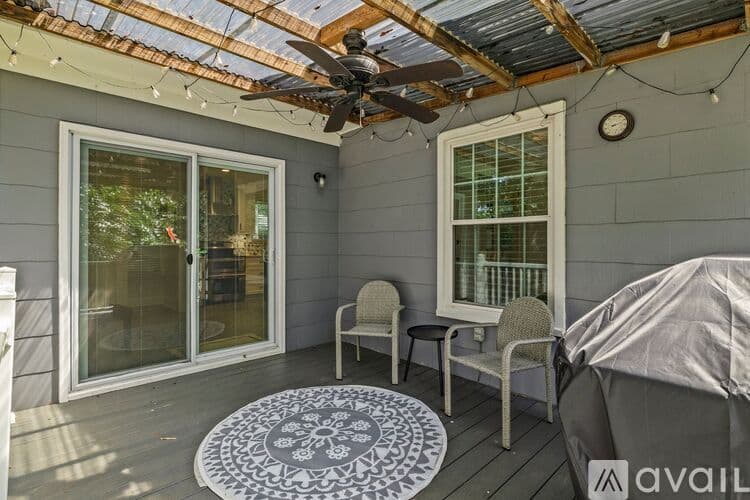 Savannah House: 3111 Casino Ave