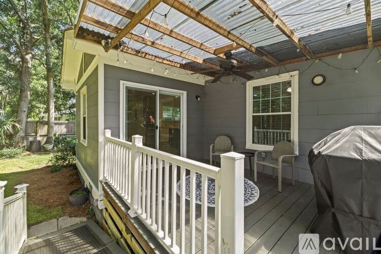 Savannah House: 3111 Casino Ave