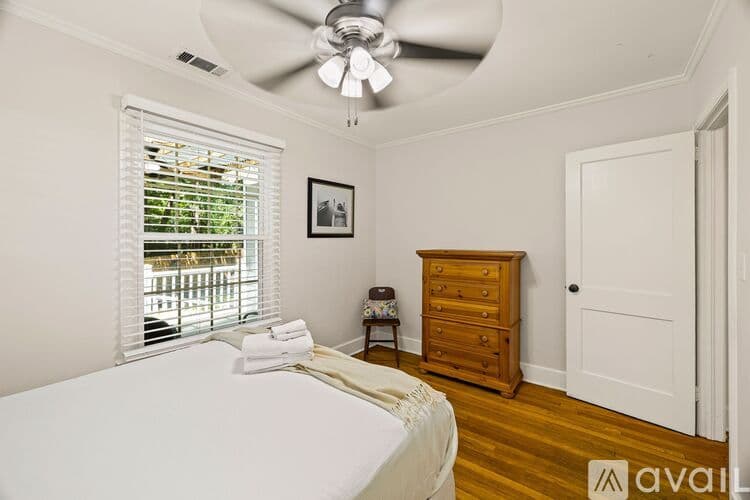 Savannah House: 3111 Casino Ave