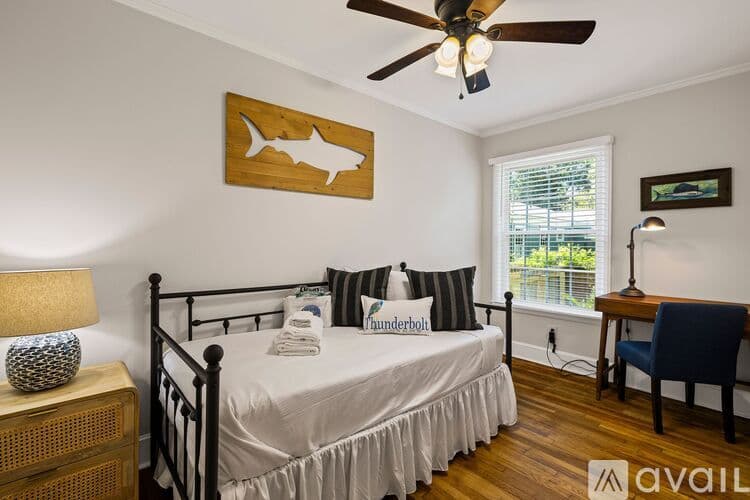 Savannah House: 3111 Casino Ave