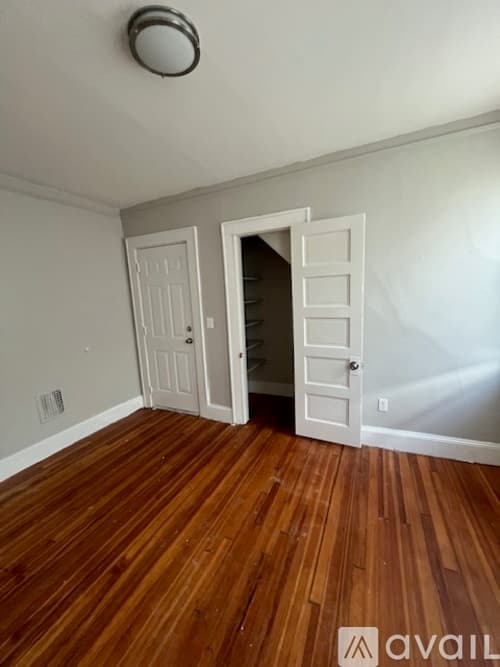 Ansonia Apartment: 11 5th Street