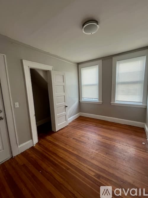 Ansonia Apartment: 11 5th Street