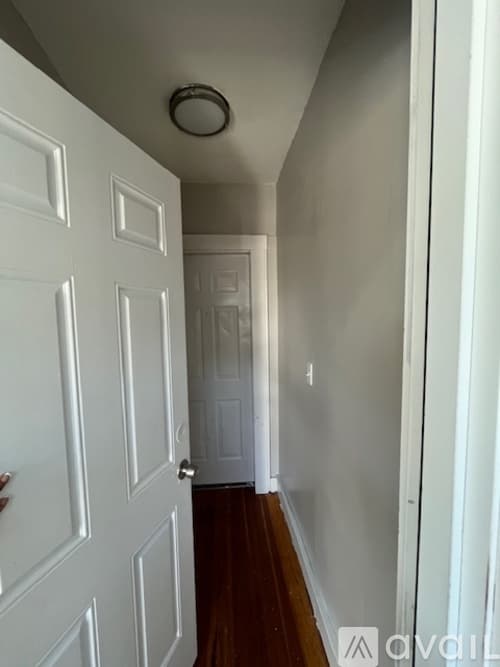 Ansonia Apartment: 11 5th Street