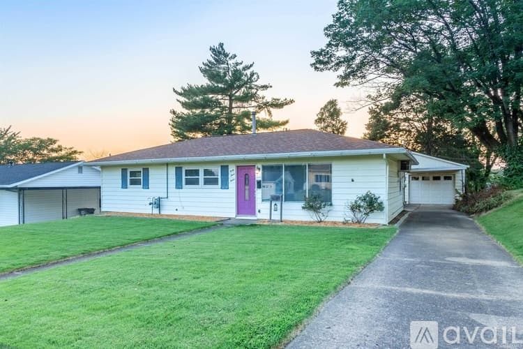 Evansville House: 4312 Kensington Ave