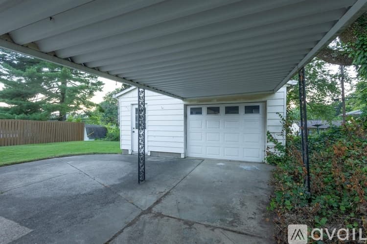 Evansville House: 4312 Kensington Ave