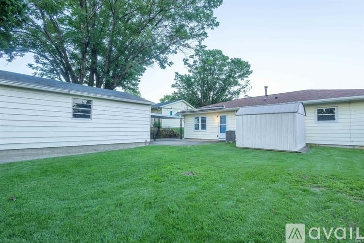 Evansville House: 4312 Kensington Ave