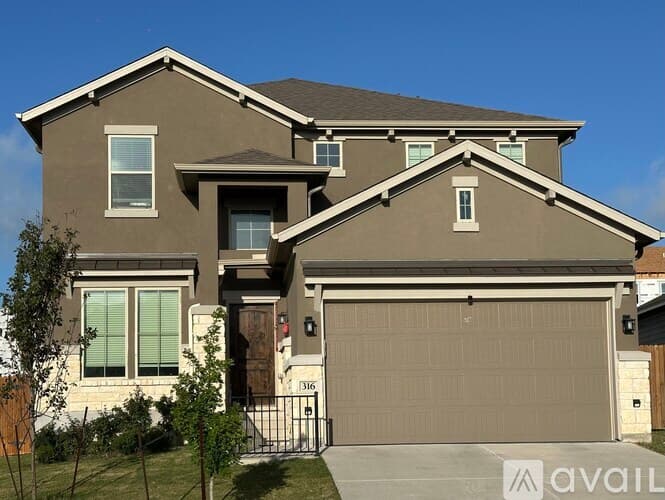Georgetown House: 316 Greenway Drive