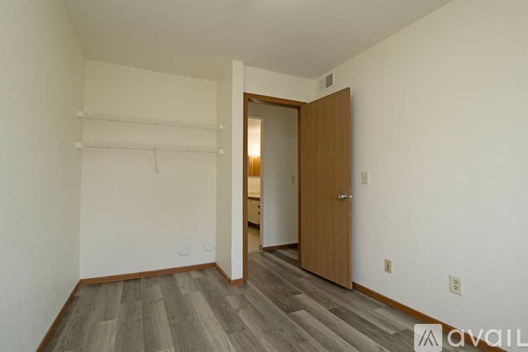 St Cloud Apartment: 1510 9th Ave S St Cloud