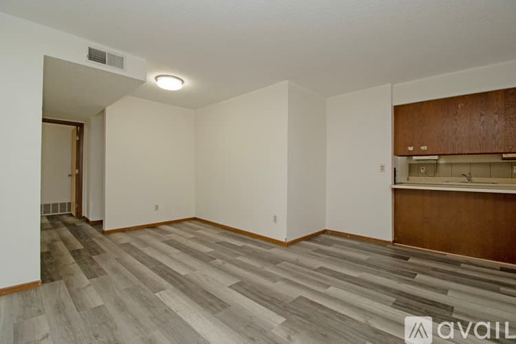 St Cloud Apartment: 1510 9th Ave S St Cloud