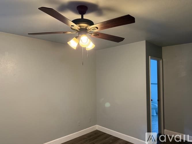 Fresno House: 5568 W Calimyrna Ave