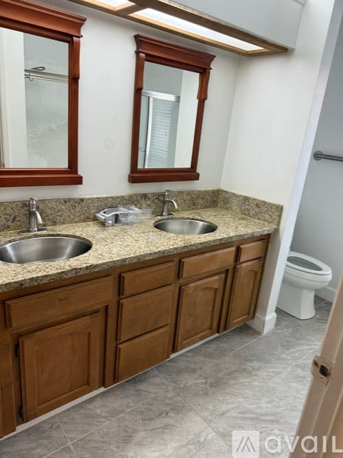 Fresno House: 5568 W Calimyrna Ave