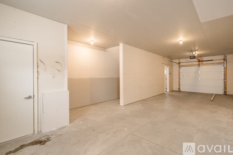 North Mankato Apartment: 2140 Rolling Green Trail