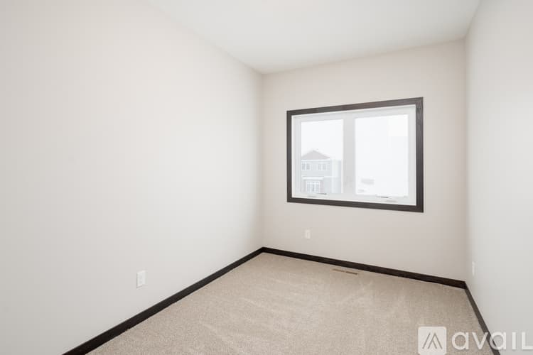 North Mankato Apartment: 2140 Rolling Green Trail