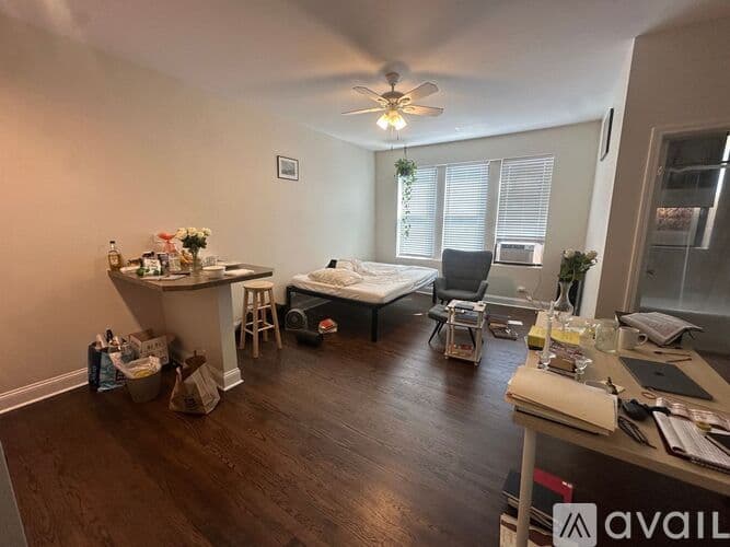 Chicago Apartment: 1344 W Lunt Ave