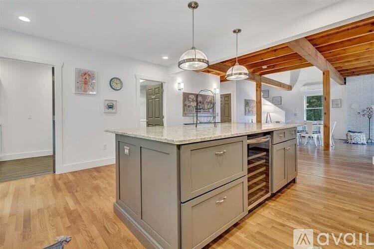Ogunquit House: 18 Winter Hills Ln