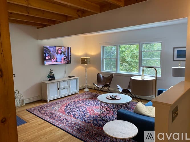 Ogunquit House: 18 Winter Hills Ln