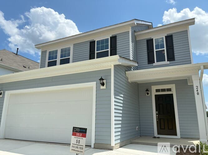 Angier House: 240 Steel Springs Ln