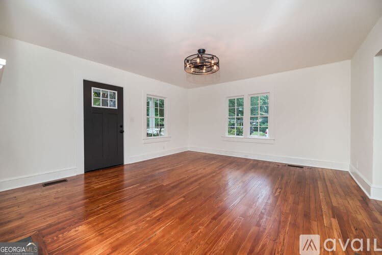 Monroe House: 1235 South Madison Avenue