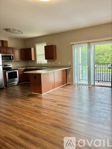 Cincinnati Apartment: 732 Ohio Pike