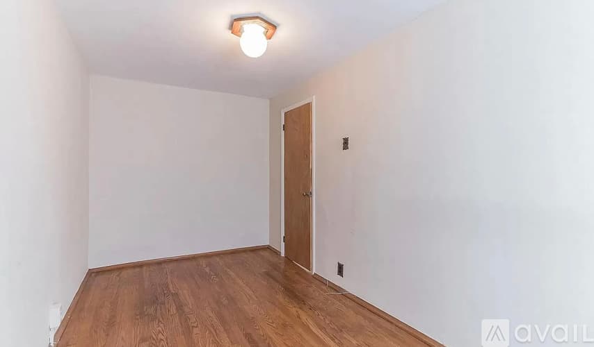 Philadelphia House: 160 Roxborough Avenue