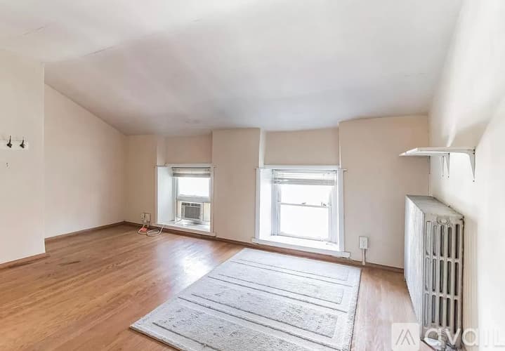 Philadelphia House: 160 Roxborough Avenue