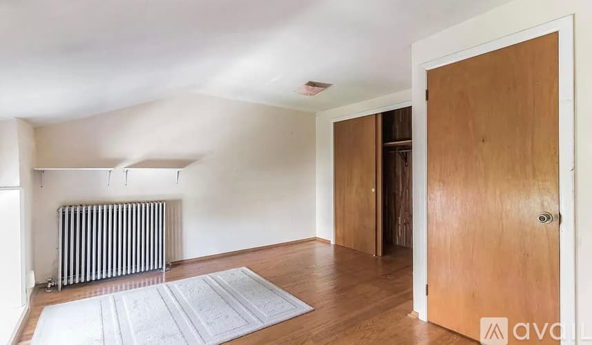 Philadelphia House: 160 Roxborough Avenue