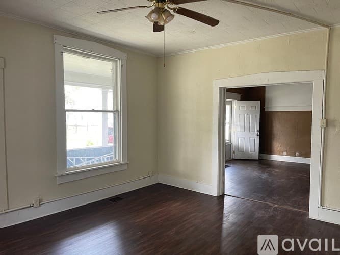 Terre Haute Apartment: 707 S 17th St