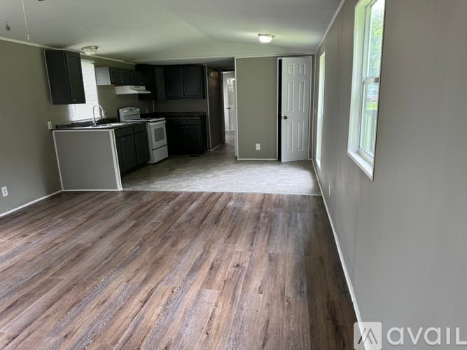 Zebulon House: 794 Pilot Riley Rd