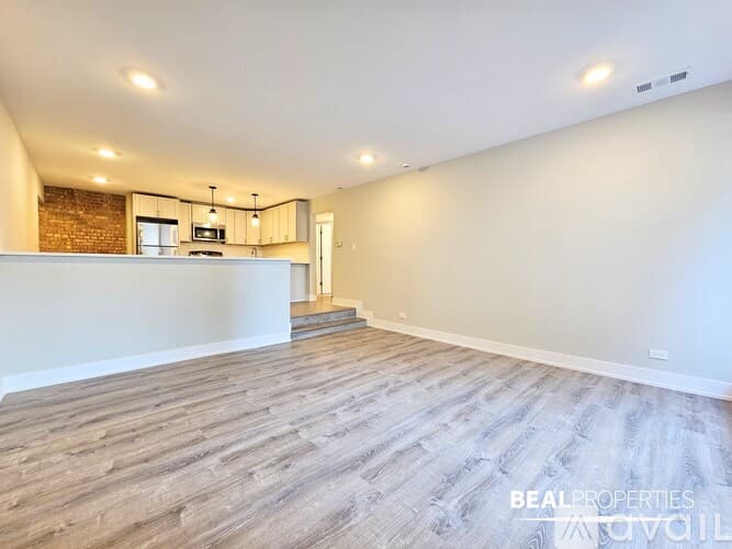 Chicago Apartment: 1220 N La Salle Dr