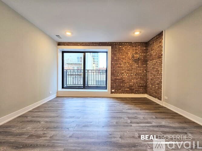Chicago Apartment: 1220 N La Salle Dr