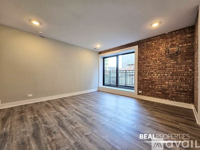 Chicago Apartment: 1220 N La Salle Dr