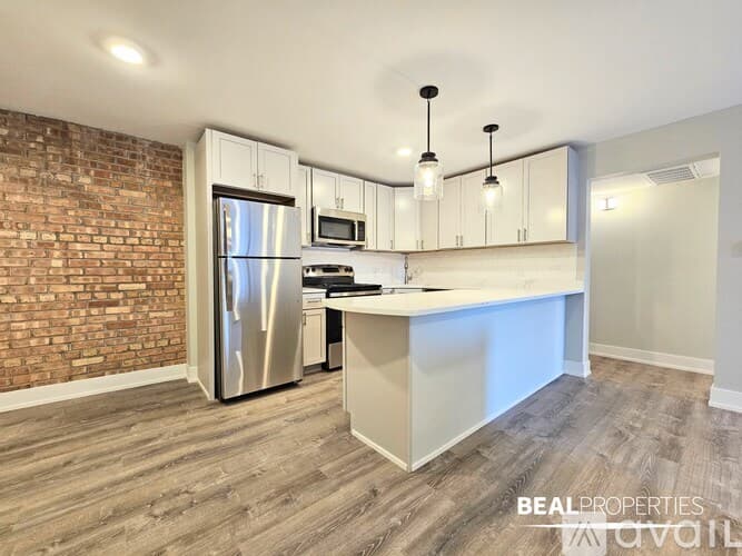 Chicago Apartment: 1220 N La Salle Dr