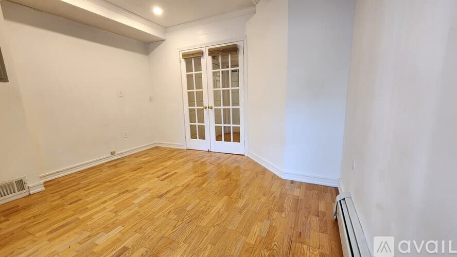Hopkinton Apartment: 21 Ash St