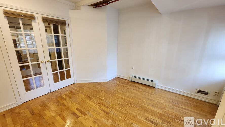 Hopkinton Apartment: 21 Ash St