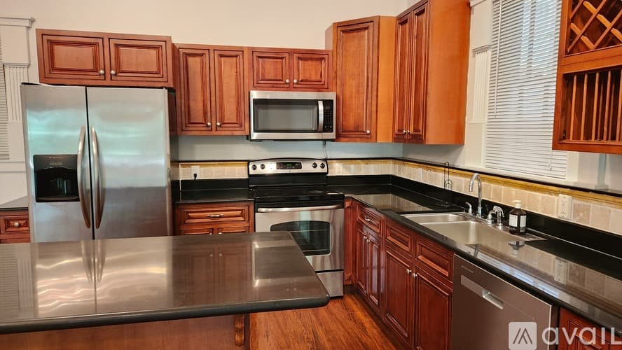 Hopkinton Apartment: 21 Ash St