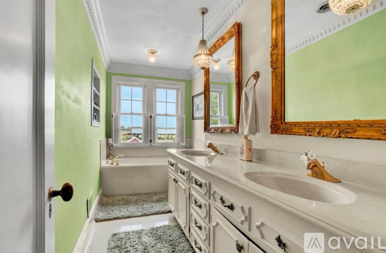 Kinards House: 2565 State Highway 560