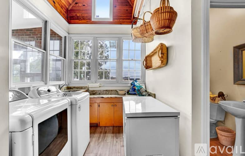 Kinards House: 2565 State Highway 560
