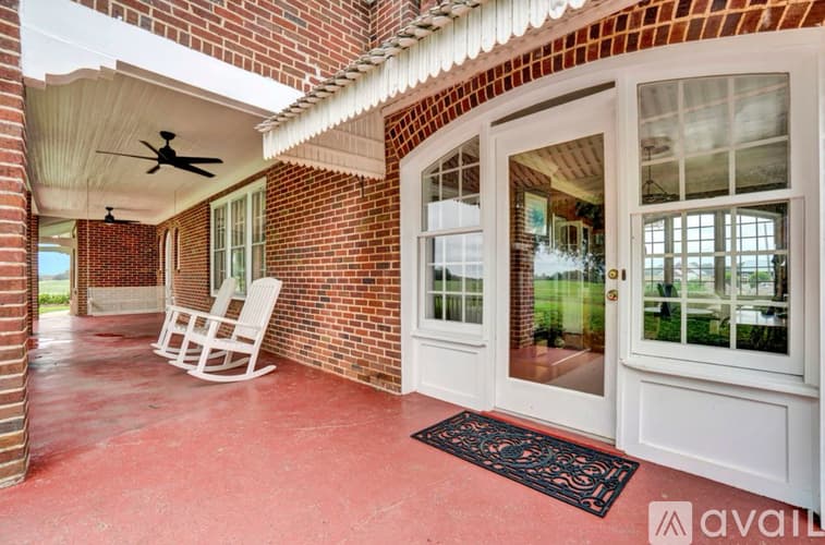 Kinards House: 2565 State Highway 560