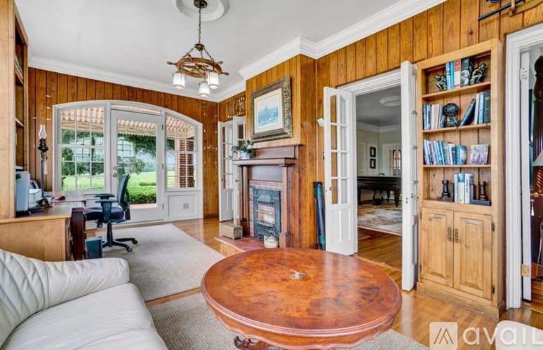 Kinards House: 2565 State Highway 560