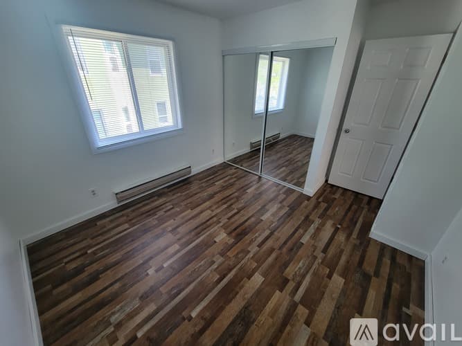 La Crosse Apartment: 425 10th St N
