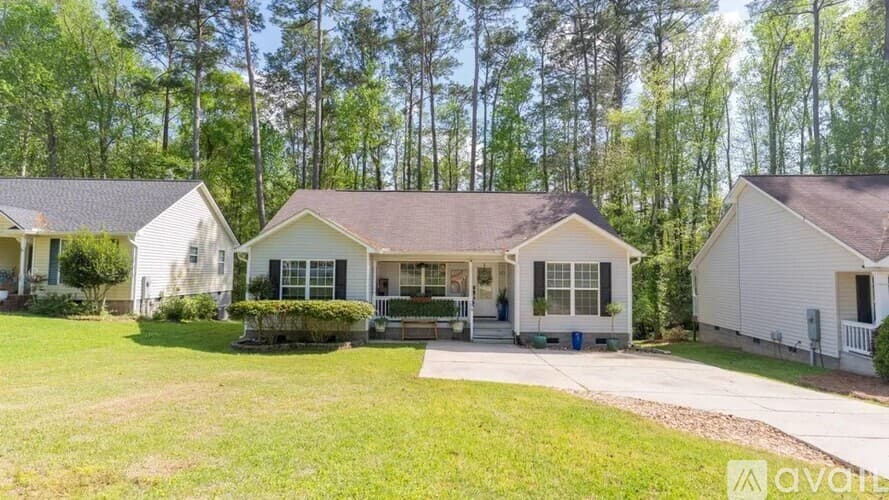 Thomasville House: 127 Eagles Landing Drive