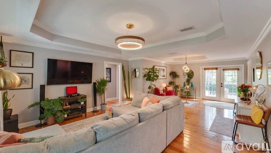 Thomasville House: 127 Eagles Landing Drive