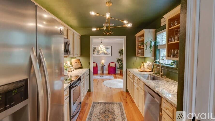 Thomasville House: 127 Eagles Landing Drive