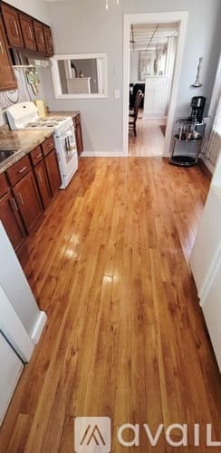 Moline Apartment: 2407 6th Ave