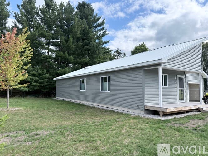 Boyne City House: 230 Ridge St
