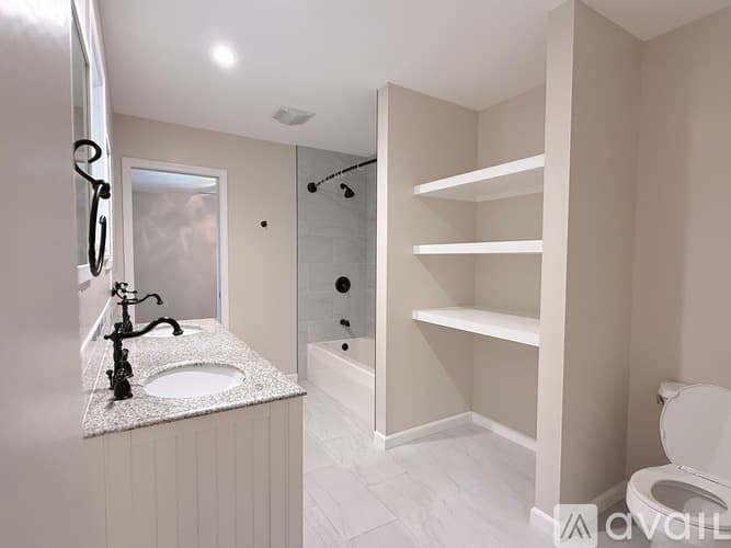 Boyne City House: 230 Ridge St